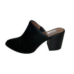 Dolce Vita Black Pointer Toe Heeled Mule